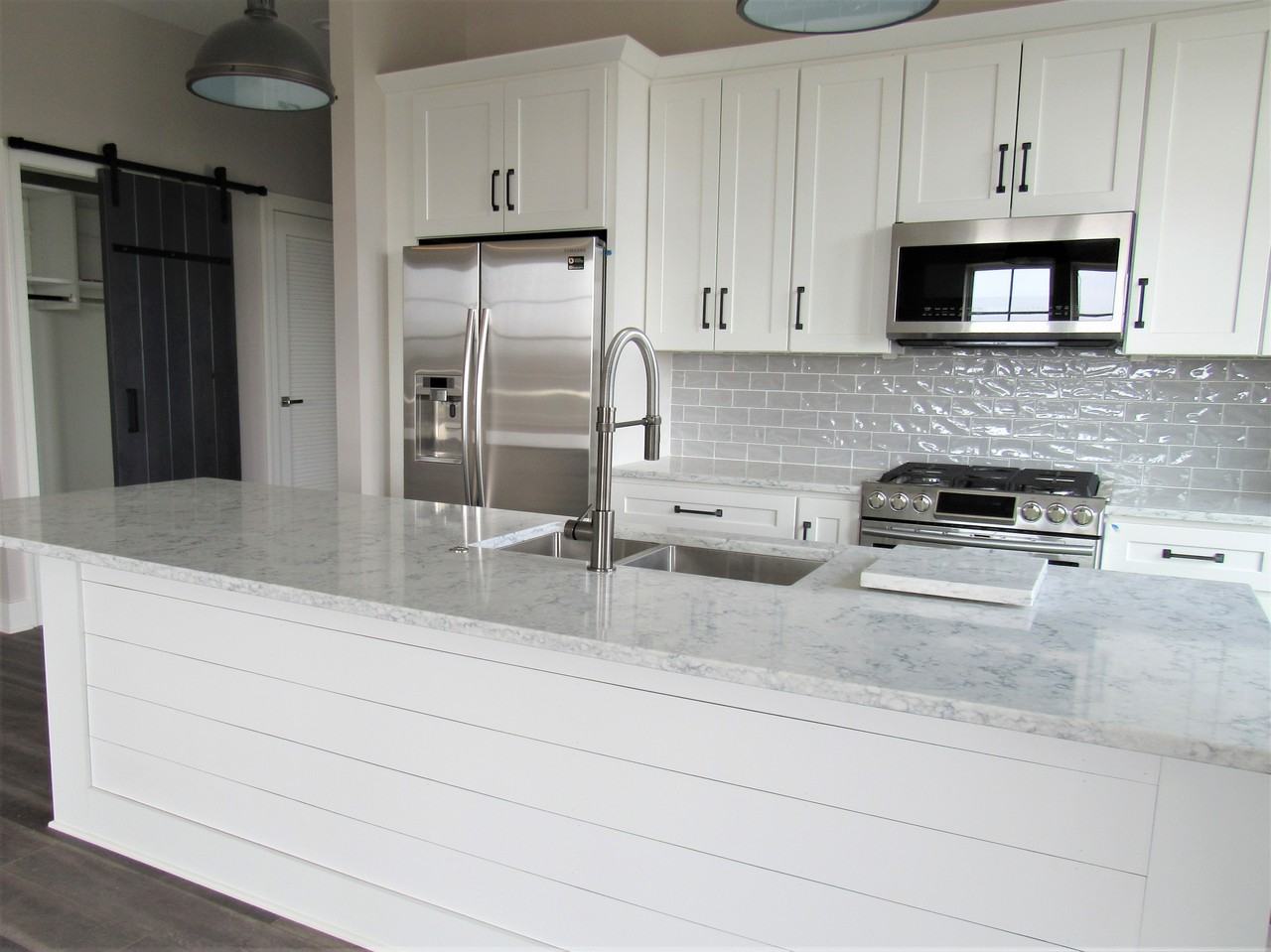 50 W 8th St #403 - Photo 7 of 24