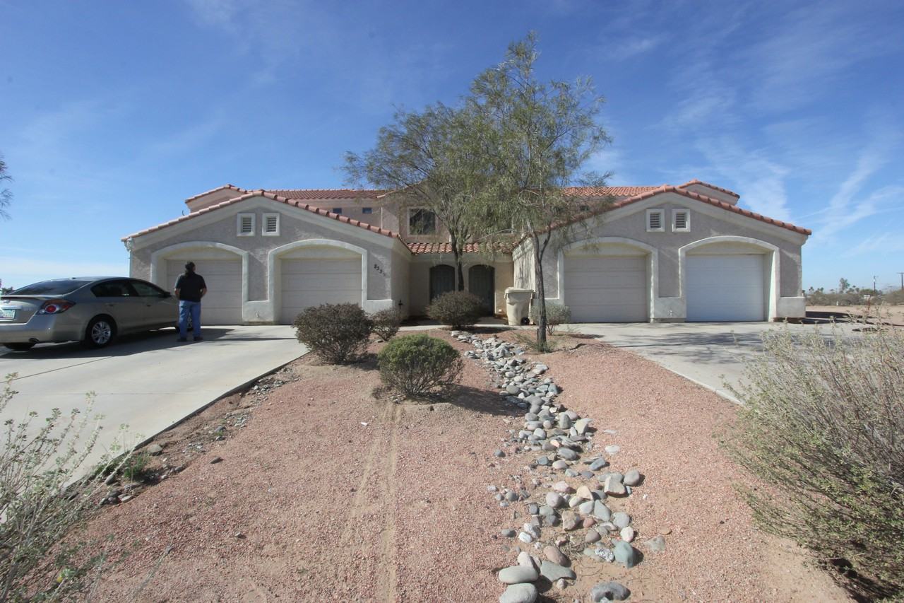 8339 W Santa Cruz Blvd - Photo 3 of 14