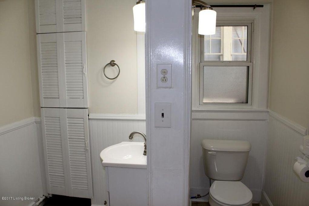 1809 Eastern Pkwy - Photo 3 of 8