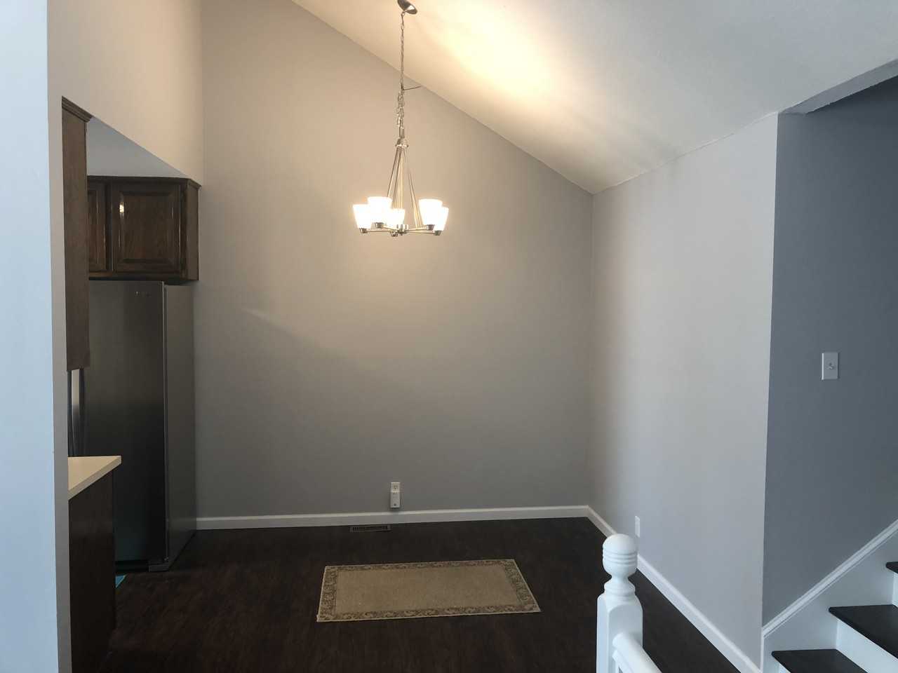 6508 NW 70th St - Photo 3 of 11