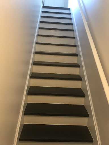 504 Riversedge Dr - Photo 2 of 4