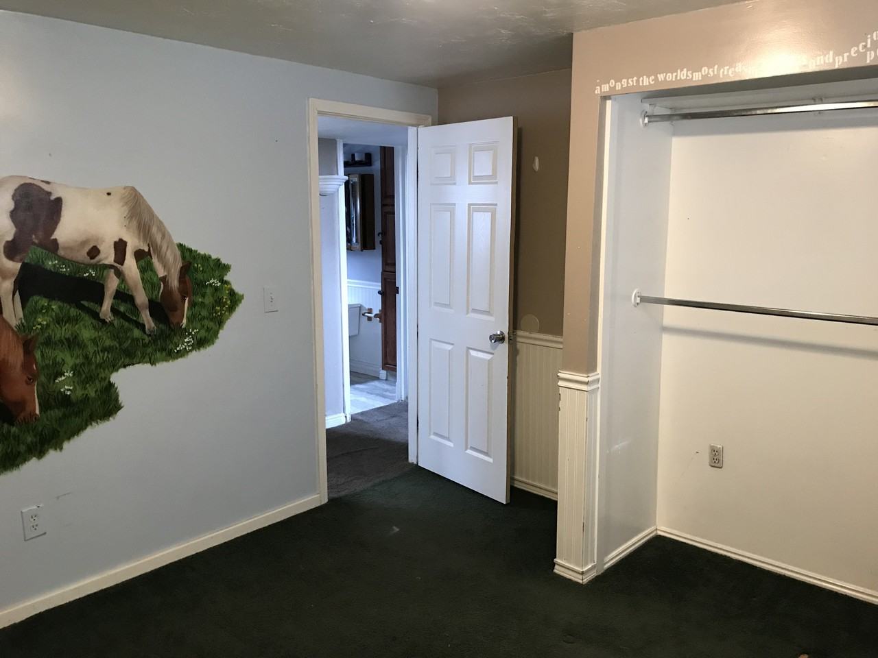 3786 W Fairmount Cir - Photo 2 of 10