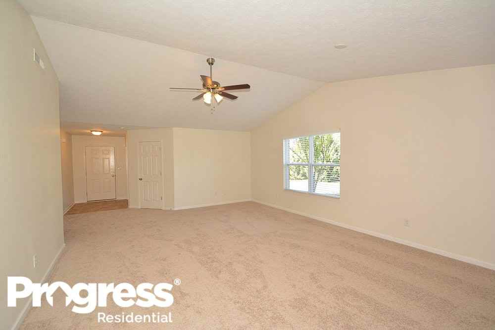 13389 Kimberlite Dr - Photo 3 of 23