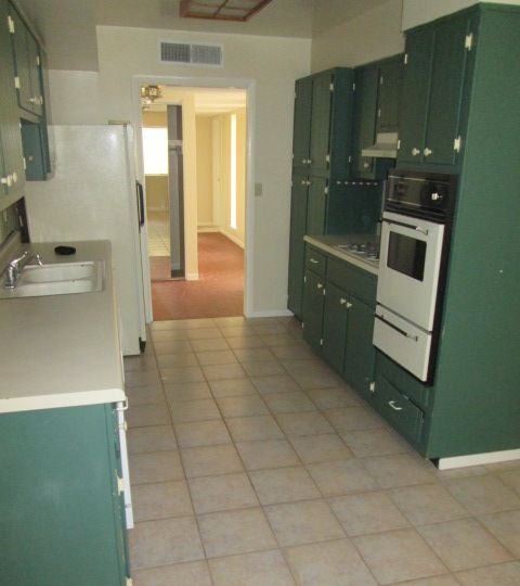 508 Chermont Dr - Photo 3 of 20