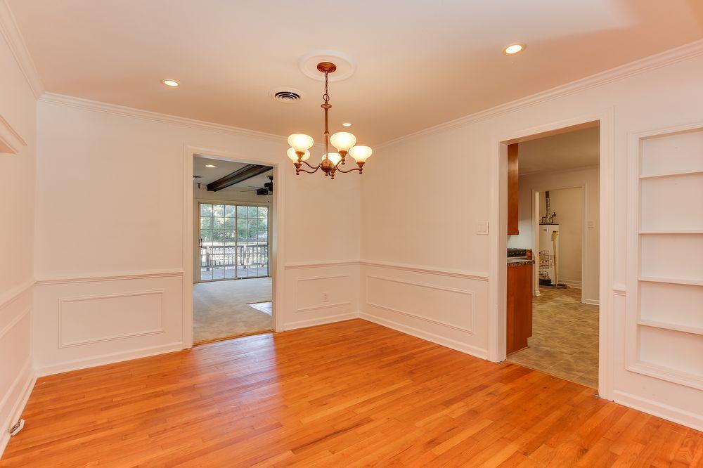 222 Patrician Dr - Photo 2 of 19