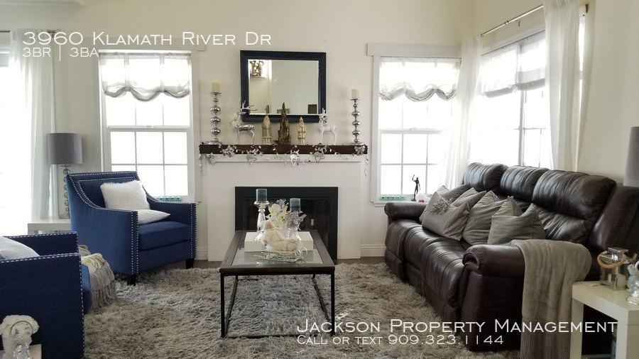 3960 Klamath River Dr - Photo 2 of 15