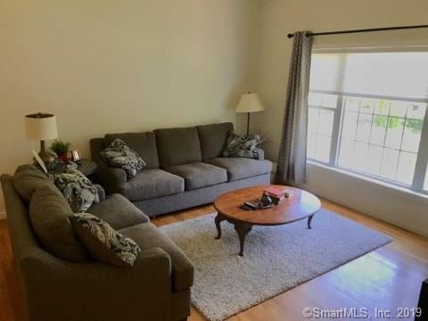 10 West St - Photo 3 of 16