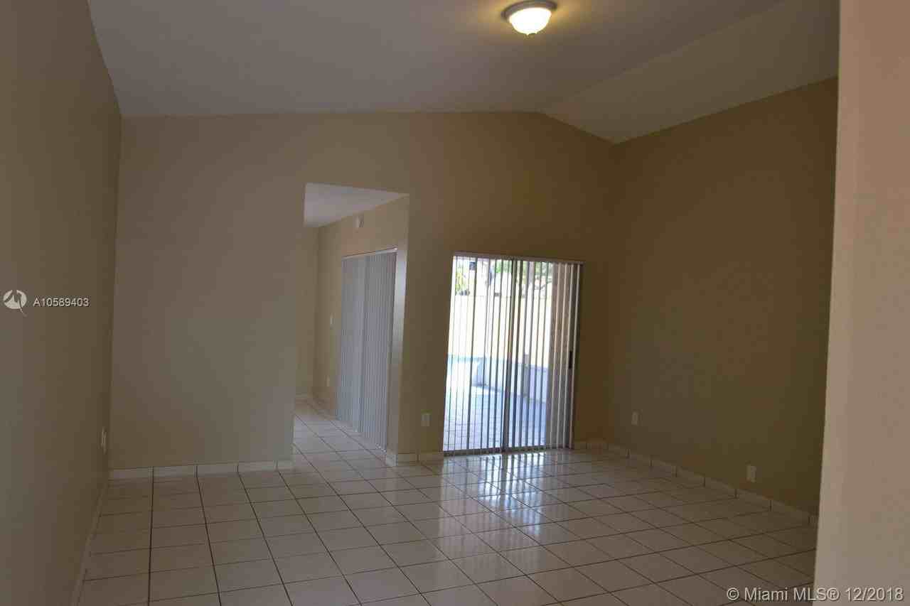 11281 Southwest 157th Court - Photo 3 of 12