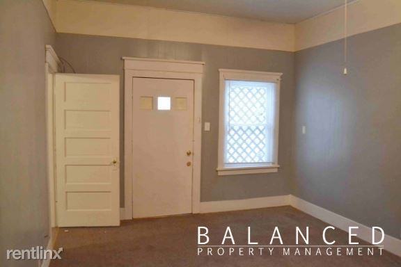 2020 SW 11th St - Photo 3 of 12