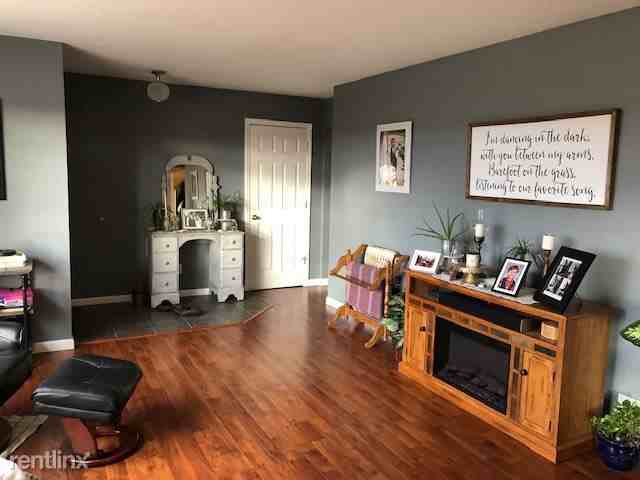 1505 E Pickard Rd - Photo 2 of 3