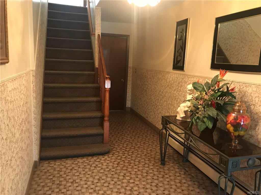 85 Bay St - Photo 2 of 8