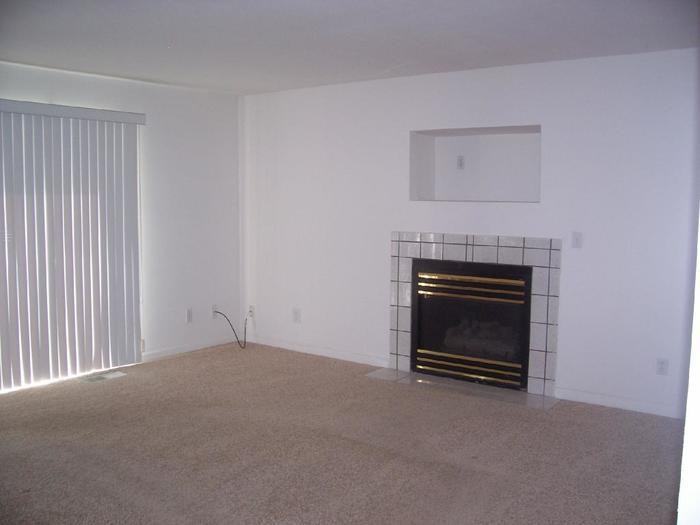 155 Hopfield Dr - Photo 2 of 8