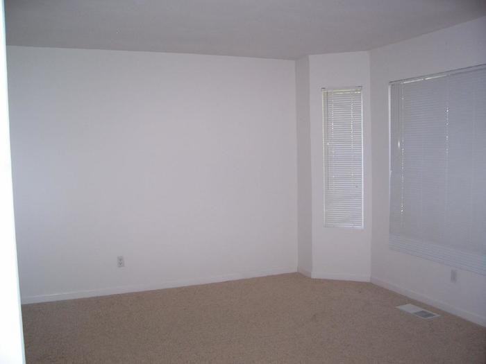 155 Hopfield Dr - Photo 3 of 8