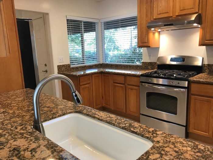 3818 Beechwood Dr - Photo 3 of 13