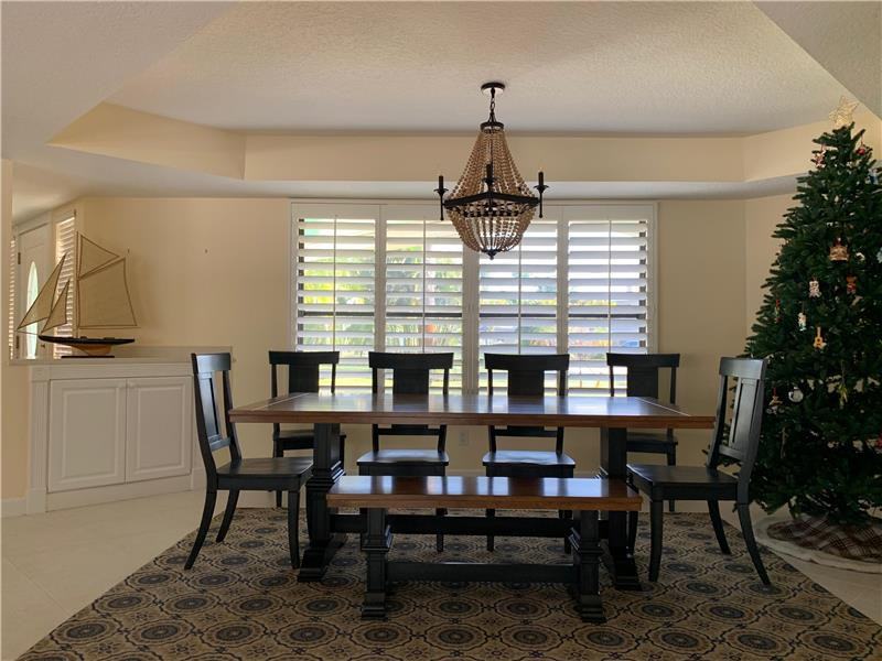1204 NW Spruce Ridge Dr - Photo 3 of 10