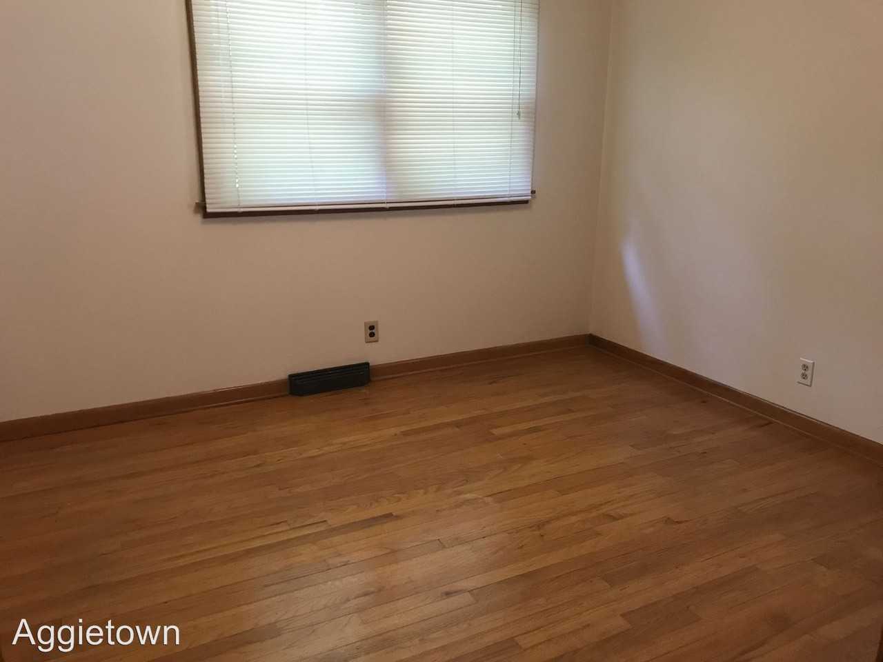 814 Haid Ct - Photo 3 of 16