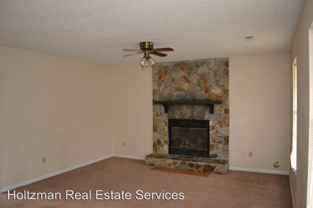 621 Scott St - Photo 2 of 19