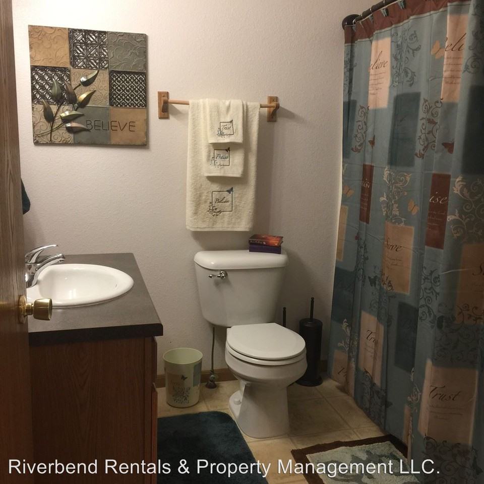 13646 43rd Ave - Photo 3 of 15