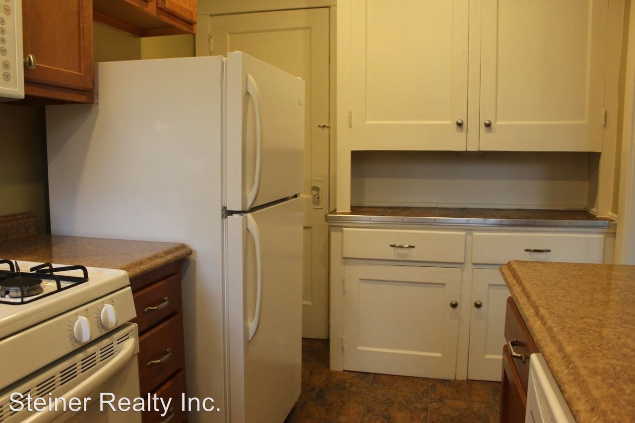 114 Lloyd Ave - Photo 3 of 14
