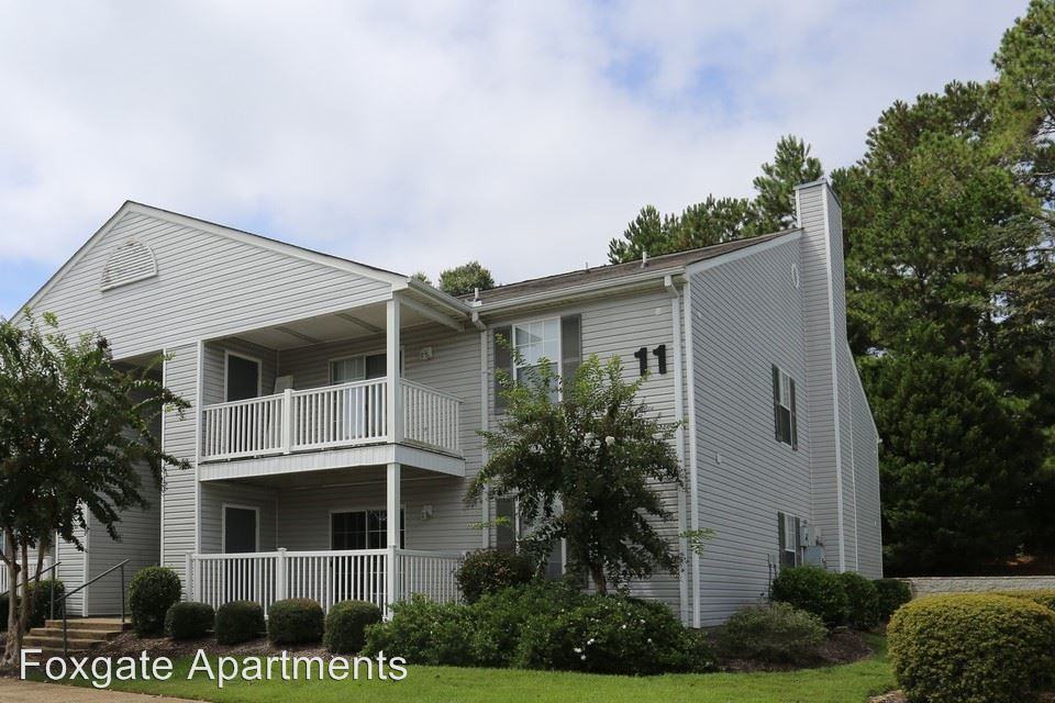 200 Foxgate Ave - Photo 3 of 13