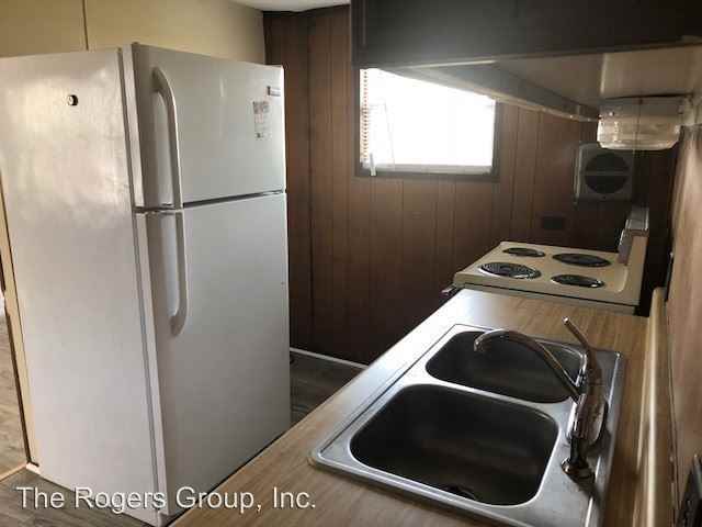 3587 Goose Run - Photo 3 of 7