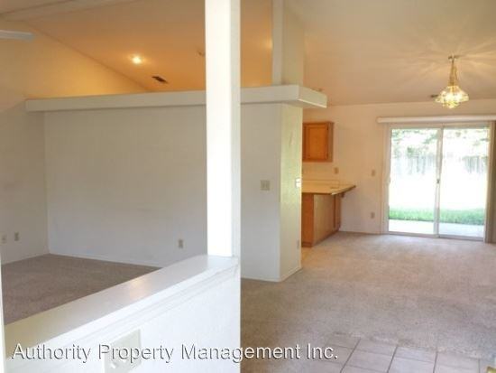 3323 Forest Homes Dr - Photo 2 of 18