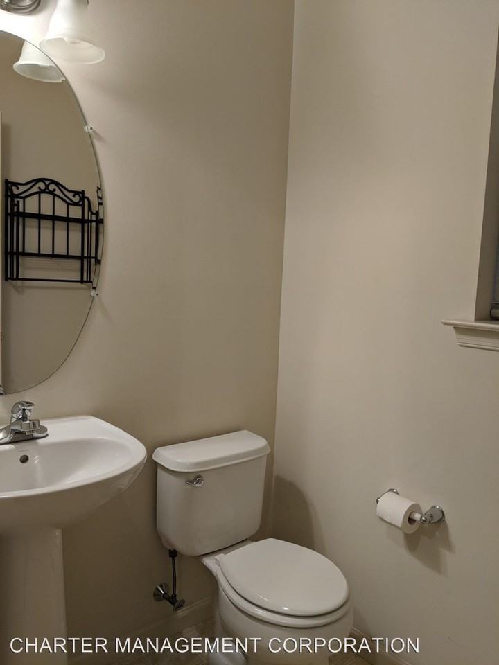 493 Auburn court - Photo 3 of 14