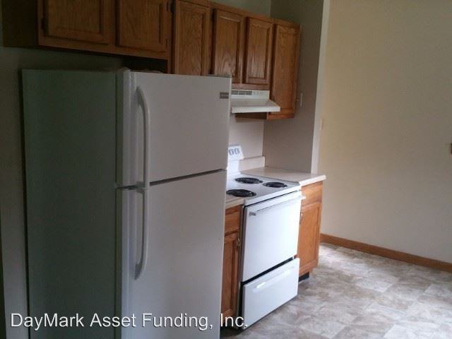 425 E Coal St - Photo 3 of 10