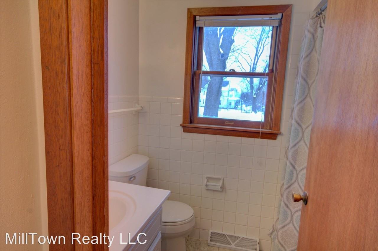 602 30th St - Photo 2 of 21