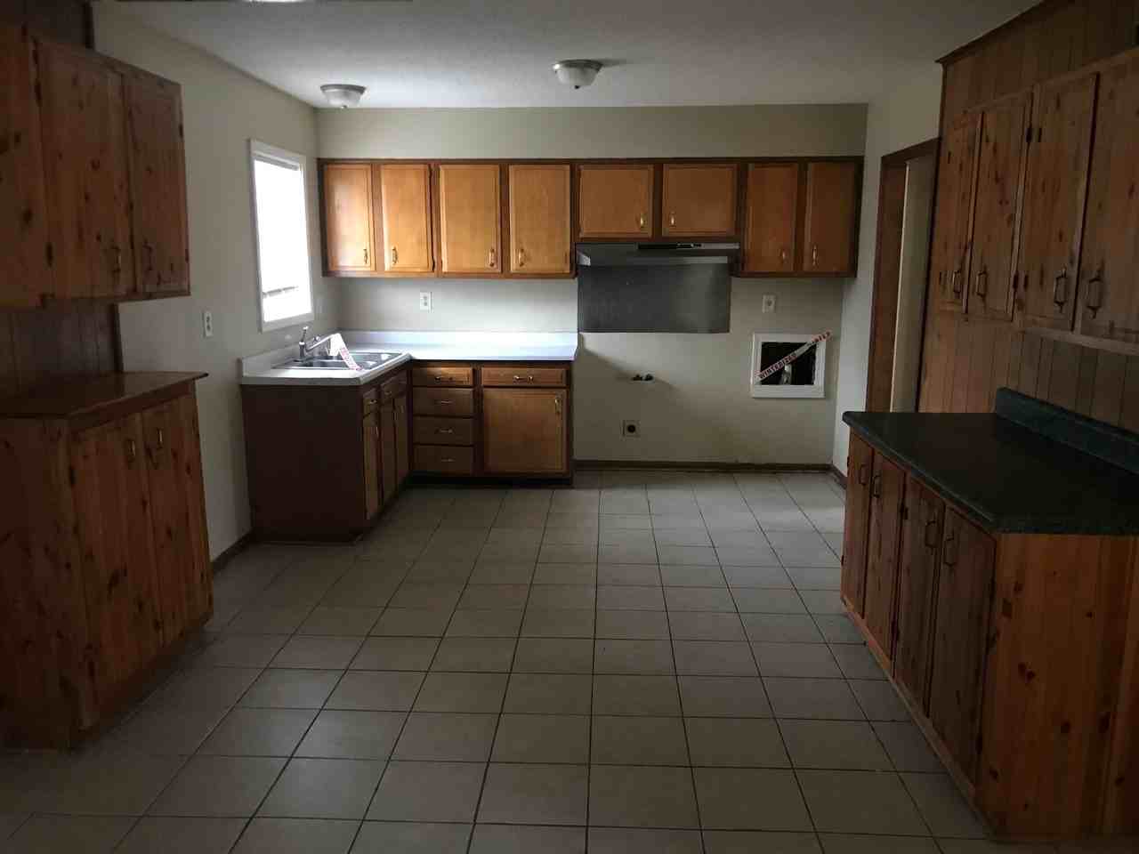 681 Northaven Dr - Photo 2 of 8