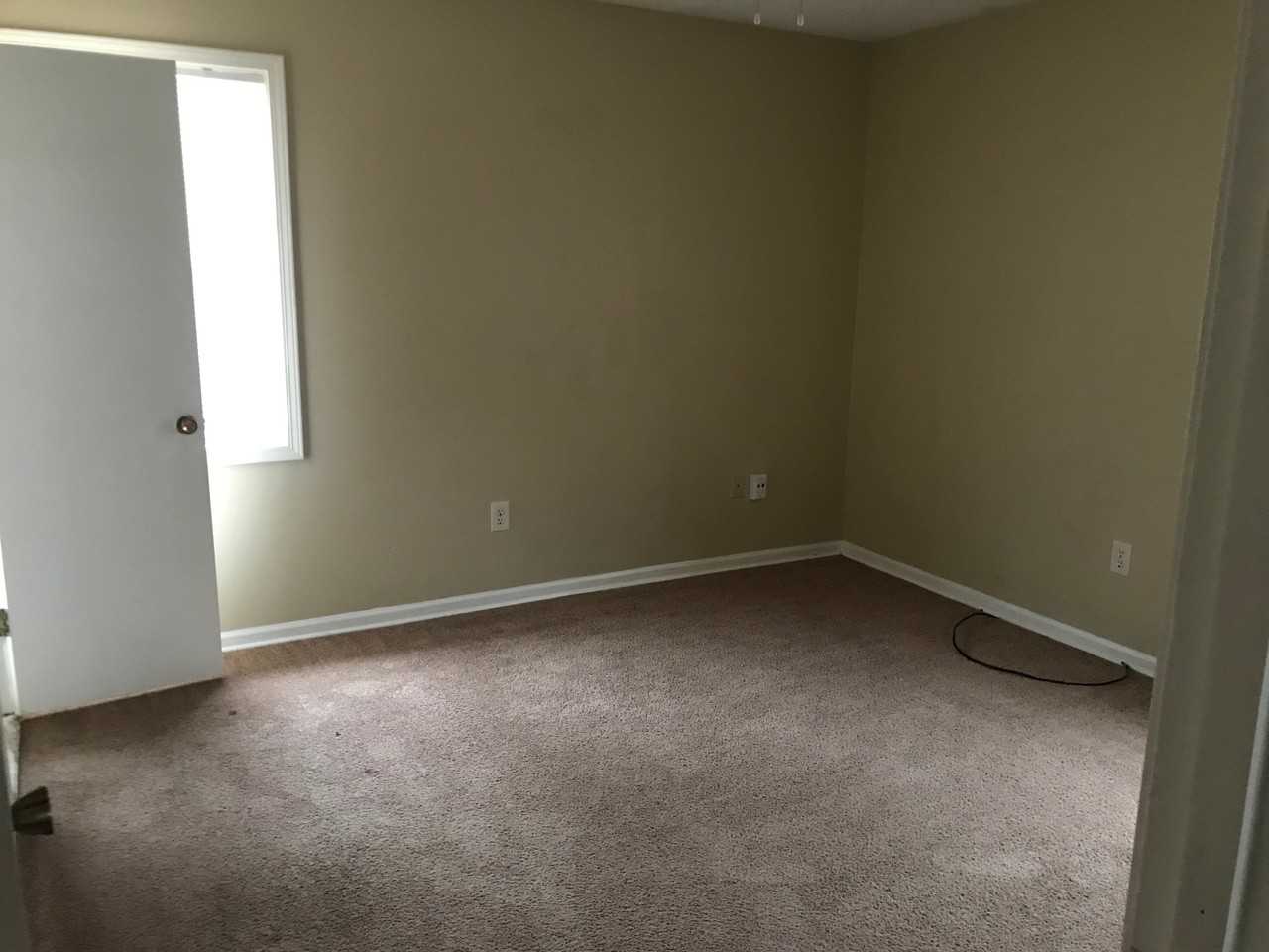 681 Northaven Dr - Photo 6 of 8