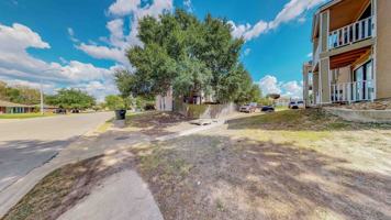 featured image of 1016 Autumn Cir