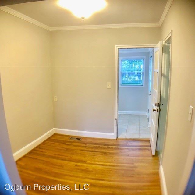 2630 Greenbrier Rd - Photo 3 of 3