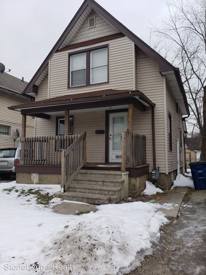 2019 South Ave - Photo 2 of 6