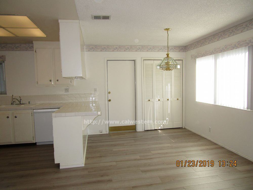 2607 Loomis Dr - Photo 3 of 16