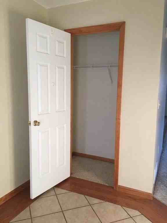 100 Birchtree Cir - Photo 3 of 23