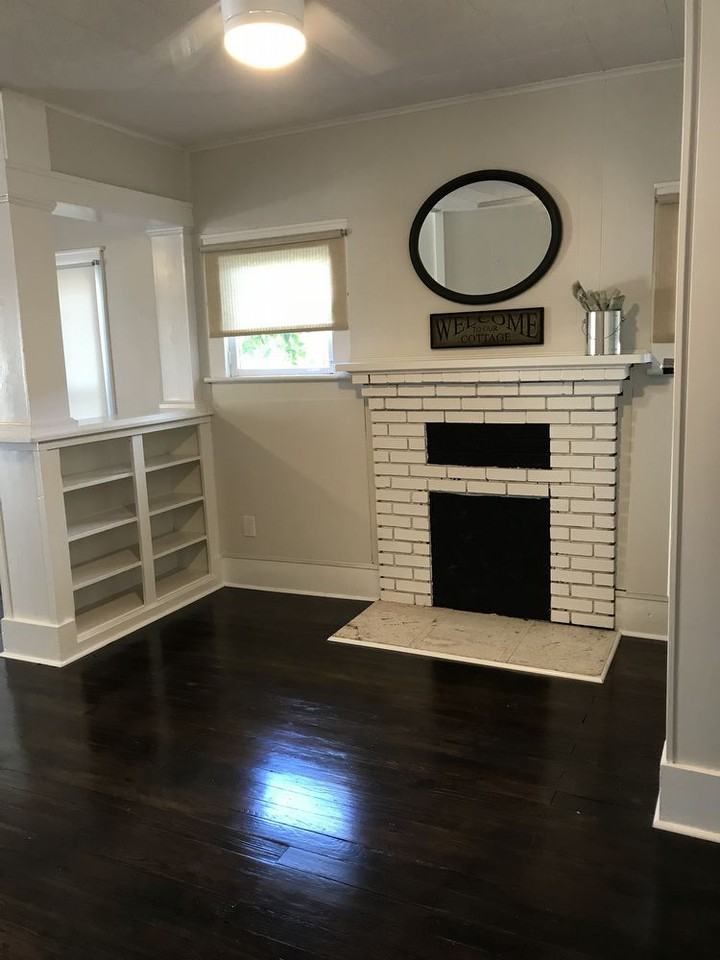 1209 12th Ave W - Photo 3 of 11