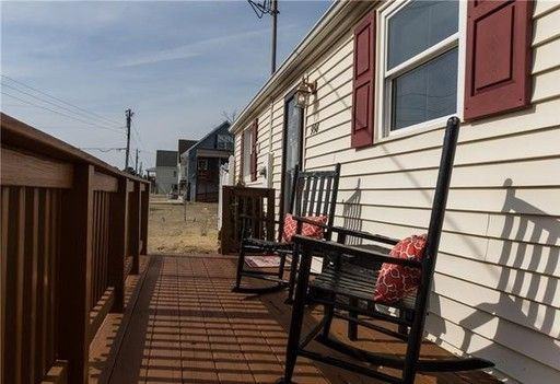 998 Fort Lowry Ln - Photo 3 of 13