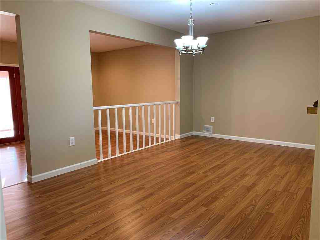 309 Constitution Cir - Photo 2 of 17