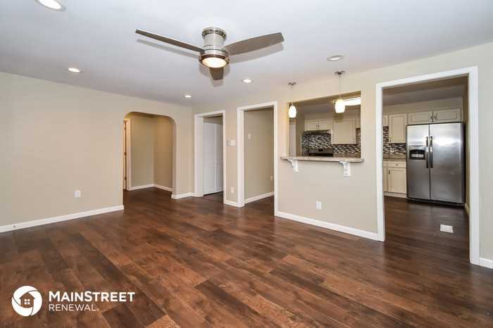 4851 Maryman Rd - Photo 2 of 12