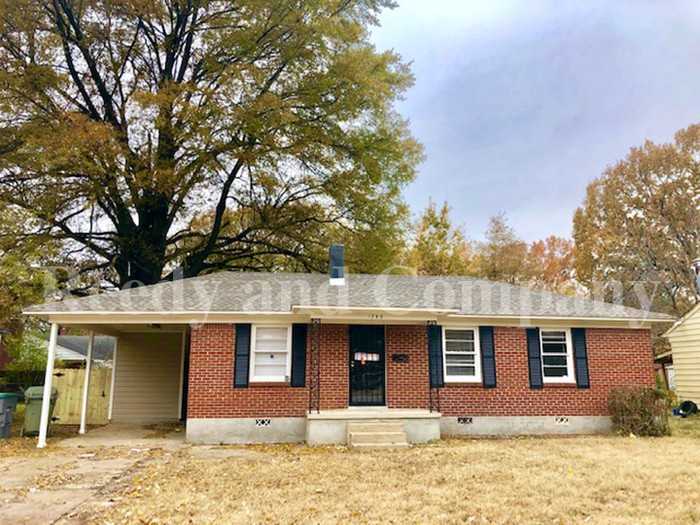 1749 S Perkins Rd - Photo 2 of 14