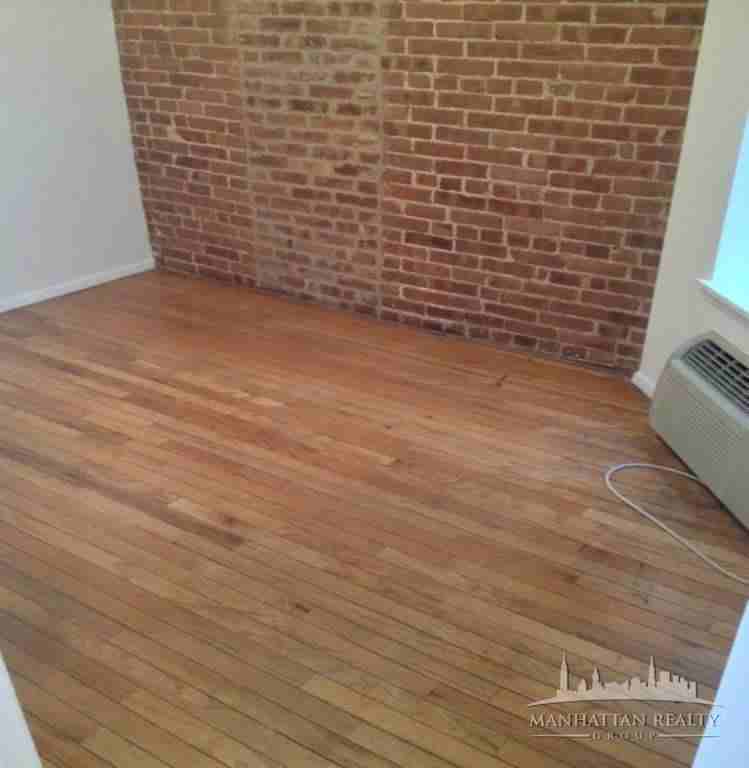 E 84th St #3E - Photo 3 of 6