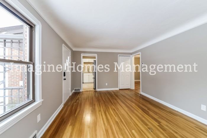 4338 W 229th St - Photo 2 of 10