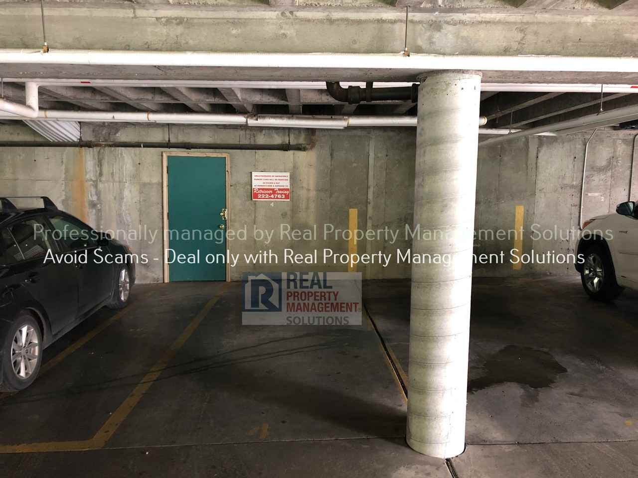 908 908 SW Gaines  - Garage Space #17-4 - Photo 3 of 5