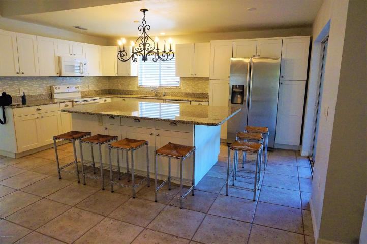 4849 Erin Ln - Photo 3 of 13