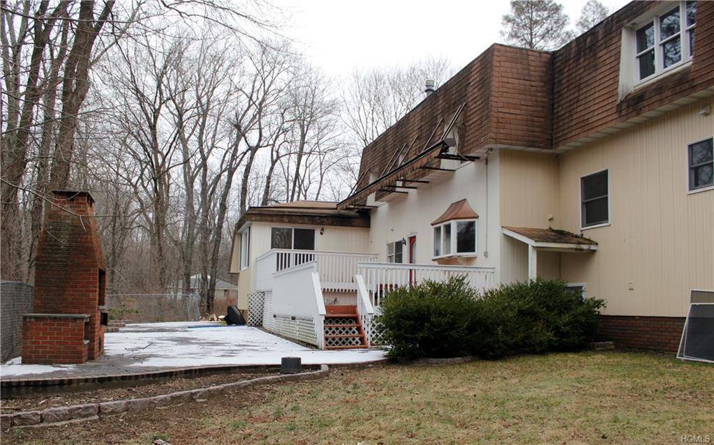 111 Montebello Rd - Photo 2 of 23