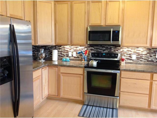 1654 St George St - Photo 3 of 14