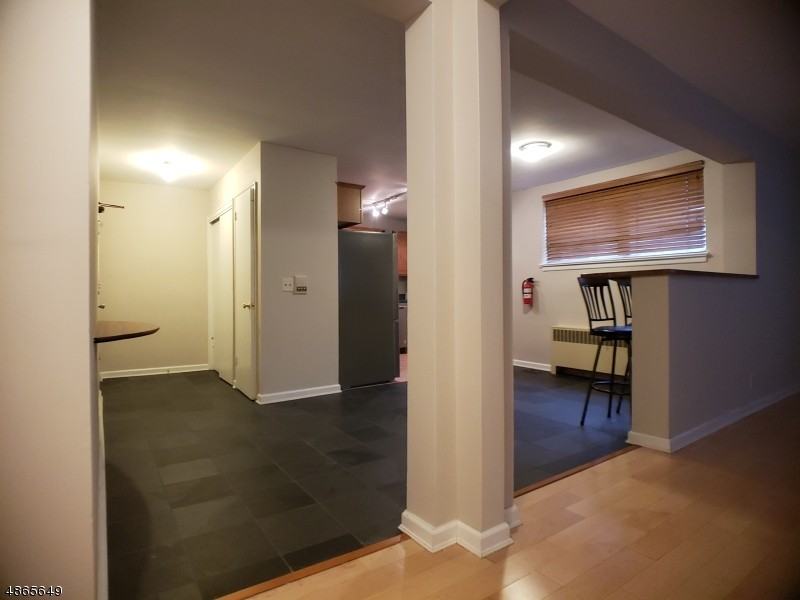 284 Claremont Ave - Photo 3 of 10