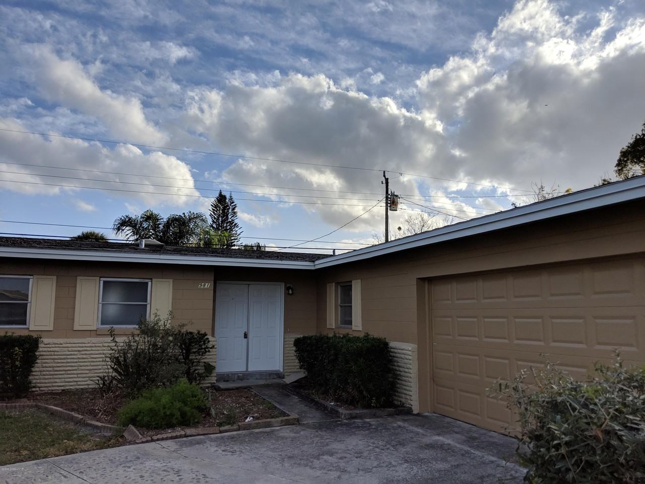 981 Elkcam Blvd - Photo 2 of 17