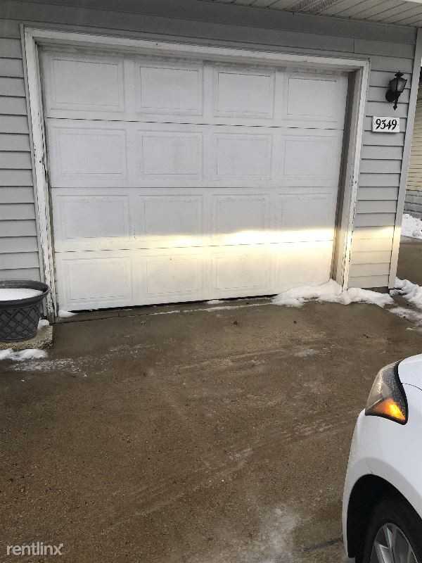 9349 Kennedy Ave - Photo 2 of 6